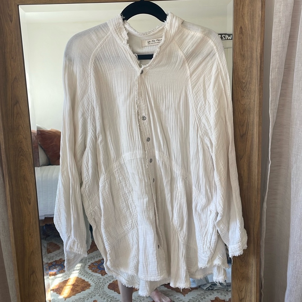 we the free size s button down